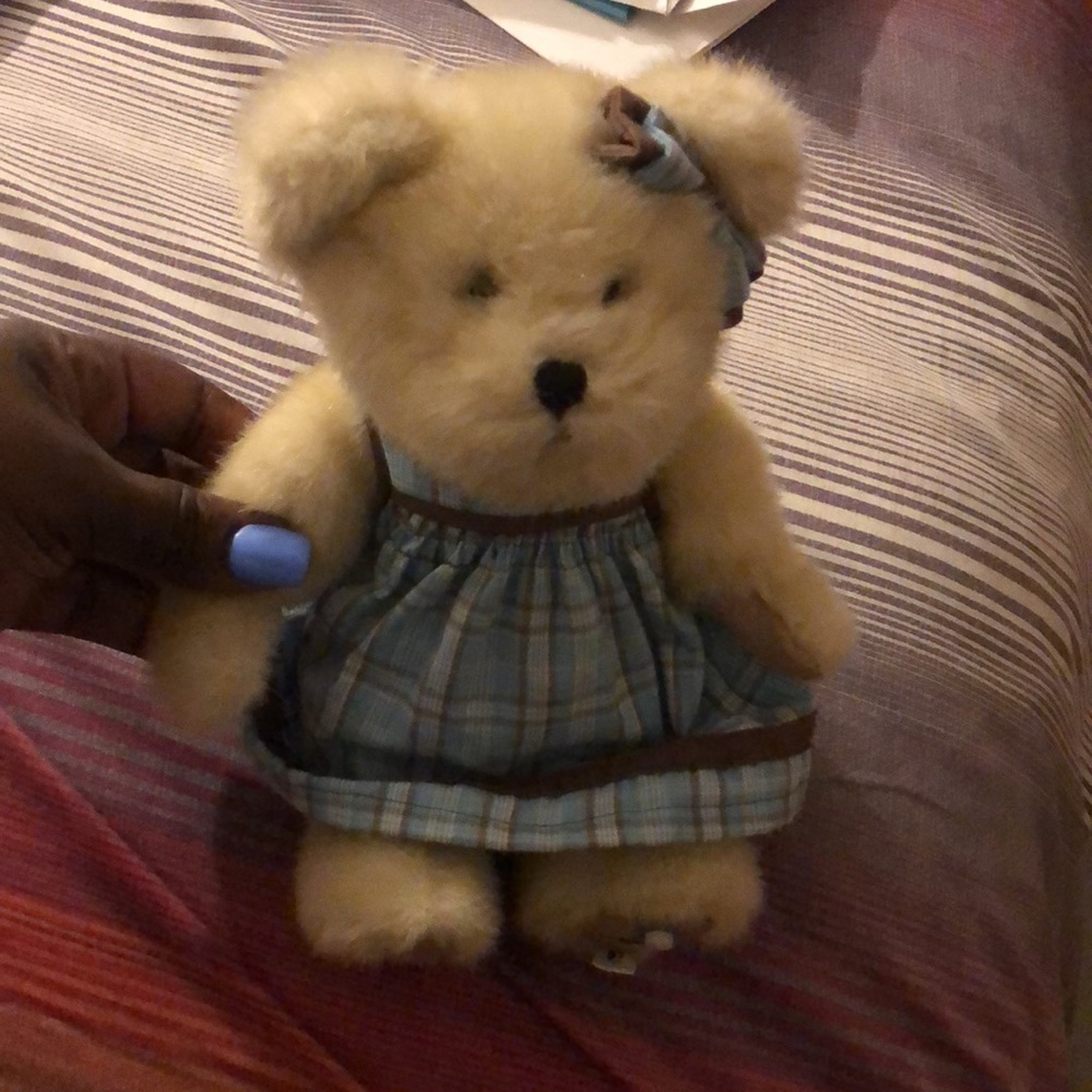 Boyd’s Bear - Picture 1 of 7